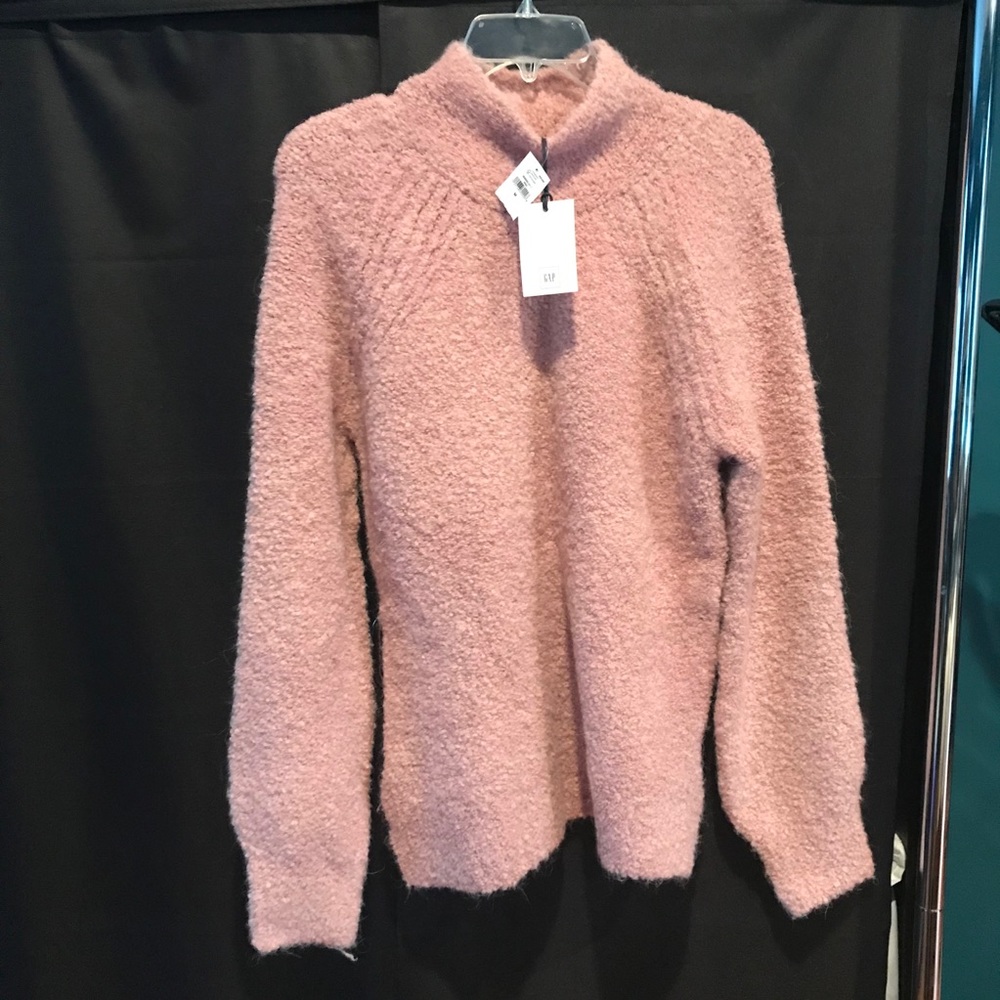 Gap Sweater - Size M - NWT